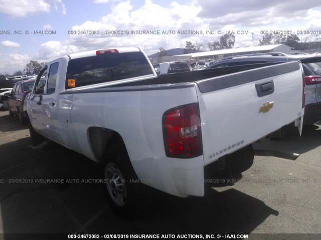 1GB2CUEG9FZ547645 - 2015 CHEVROLET SILVERADO C2500 HEAVY DUTY WHITE photo 3