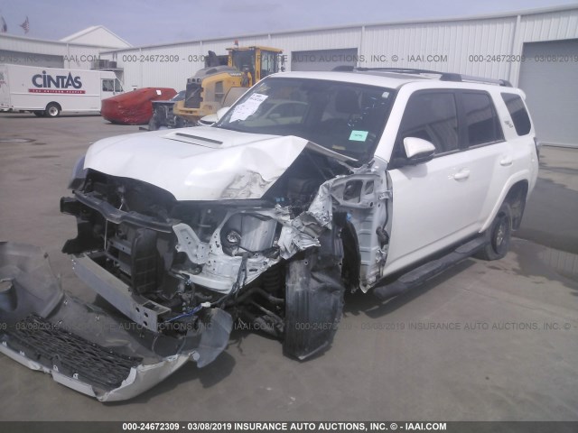 JTEBU5JR7H5468390 - 2017 TOYOTA 4RUNNER SR5 PREM/LTDL/TRAIL/TRD WHITE photo 2