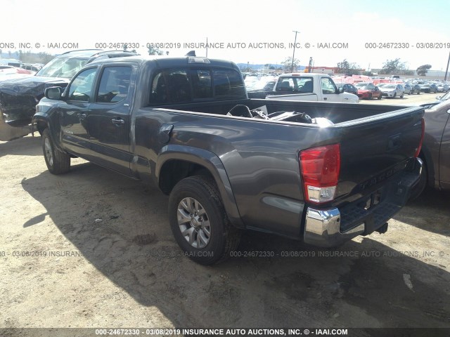 3TMBZ5DN5HM011019 - 2017 TOYOTA TACOMA DOUBLE CAB/SR5/TRD SPORT GRAY photo 3