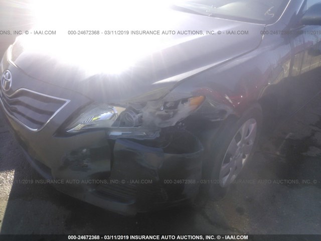 4T1BF3EK8BU757187 - 2011 TOYOTA CAMRY SE/LE/XLE 灰色 照片 6