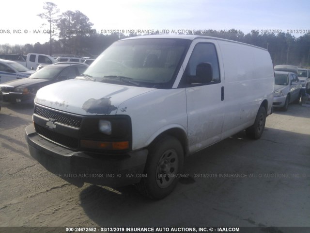 1GCFG15X791128616 - 2009 CHEVROLET EXPRESS G1500  WHITE photo 2