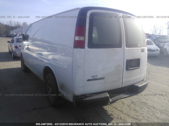 1GCFG15X791128616 - 2009 CHEVROLET EXPRESS G1500  WHITE photo 3