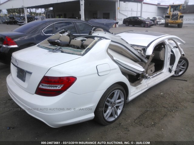 WDDGF4HB4DA791780 - 2013 MERCEDES-BENZ C 250 WHITE photo 4