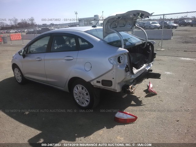 3FADP4AJ2GM206316 - 2016 FORD FIESTA S SILVER photo 3