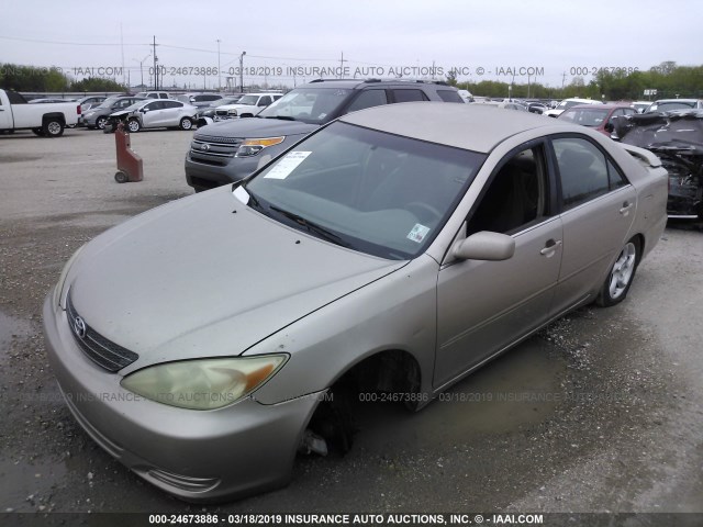 4T1BE32K83U659561 - 2003 TOYOTA CAMRY LE/XLE/SE GOLD photo 2