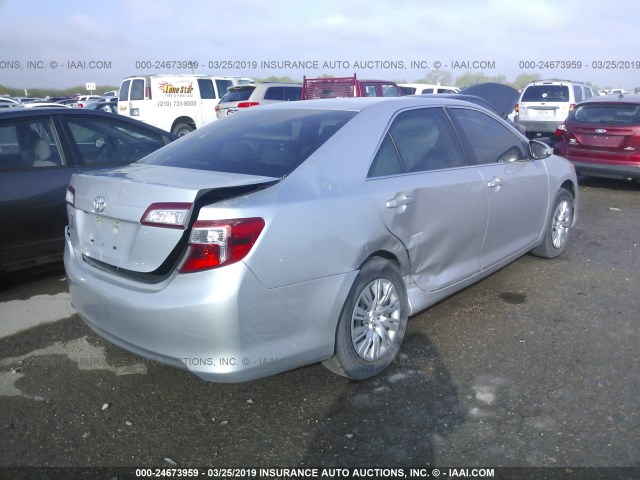 4T4BF1FK1ER432720 - 2014 TOYOTA CAMRY L/SE/LE/XLE 银色 照片 4