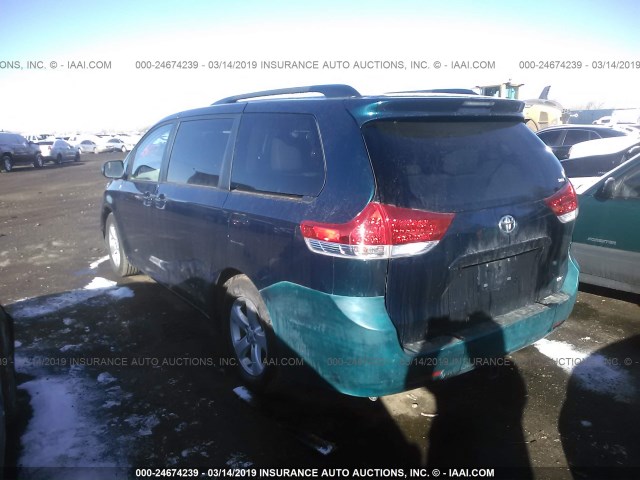 5TDKK3DC2BS105700 - 2011 TOYOTA SIENNA LE BLUE photo 3