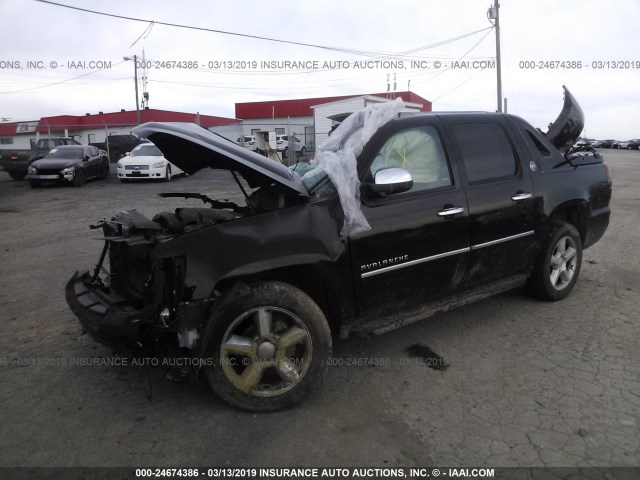 3GNTKGE72DG236437 - 2013 CHEVROLET AVALANCHE LTZ BLACK photo 2