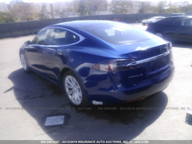 5YJSA1E18GF156960 - 2016 TESLA MODEL S Մուգ կապույտ լուսանկար 3