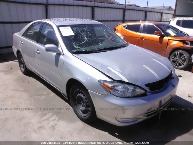 4T1BE32K24U335524 - 2004 TOYOTA CAMRY LE/XLE/SE SILVER photo 1