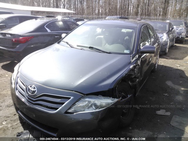 4T1BF3EK2AU083987 - 2010 TOYOTA CAMRY SE/LE/XLE 灰色 照片 2