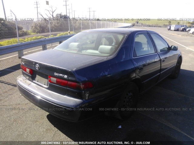 JT2BG22K6W0163557 - 1998 TOYOTA CAMRY CE/LE/XLE 蓝色 照片 4