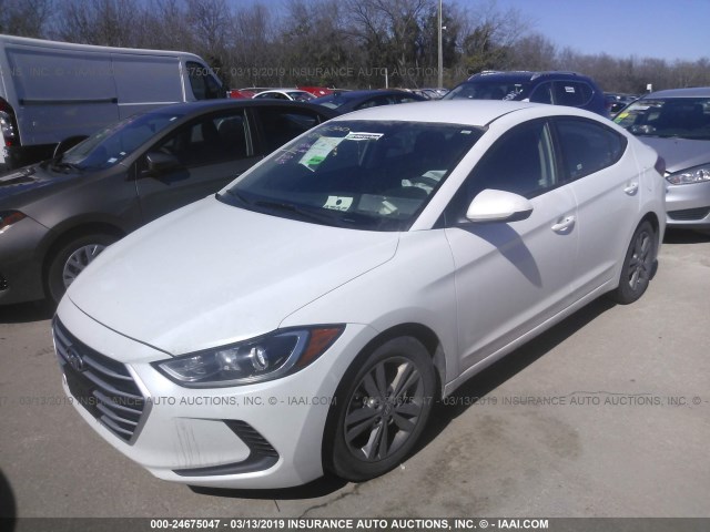 5NPD84LF9JH302943 - 2018 HYUNDAI ELANTRA SEL/VALUE/LIMITED WHITE photo 2