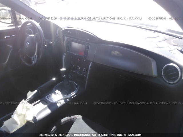 JF1ZNAA15D1728697 - 2013 TOYOTA SCION FR-S SILVER photo 5