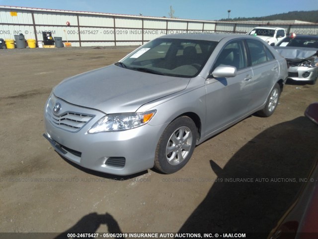 4T1BF3EK3BU667283 - 2011 TOYOTA CAMRY SE/LE/XLE 银色 照片 2