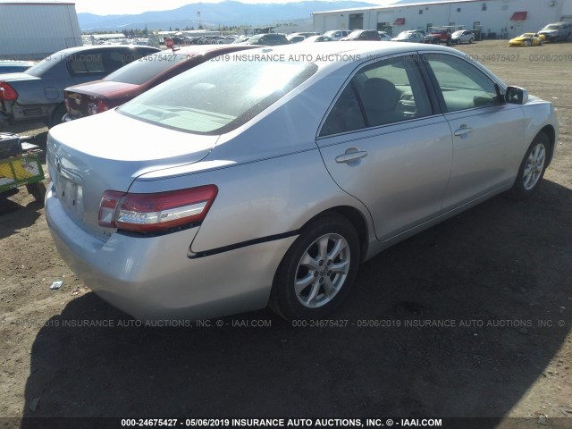 4T1BF3EK3BU667283 - 2011 TOYOTA CAMRY SE/LE/XLE 银色 照片 4