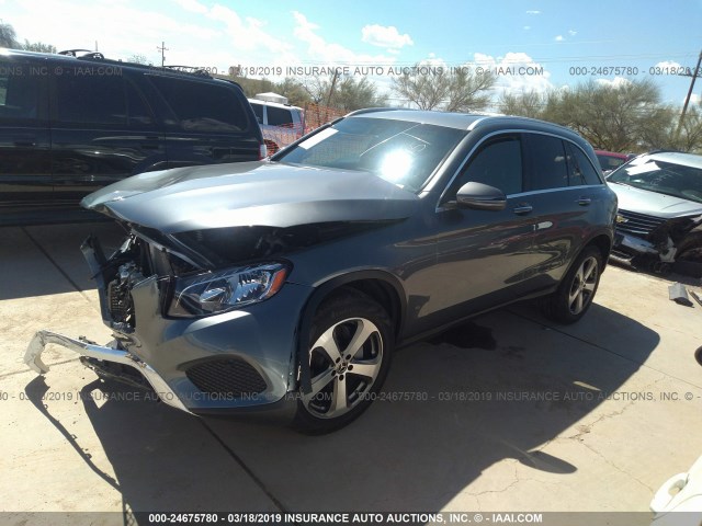 WDC0G4KB2JV067070 - 2018 MERCEDES-BENZ GLC 300 4MATIC GRAY photo 2