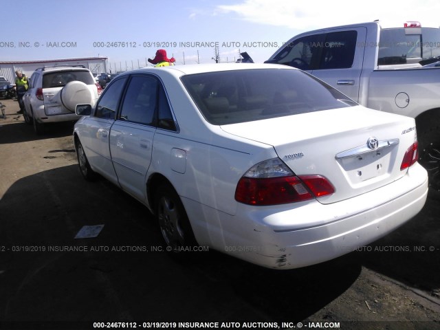 4T1BF28BX3U282861 - 2003 TOYOTA AVALON XL/XLS WHITE photo 3