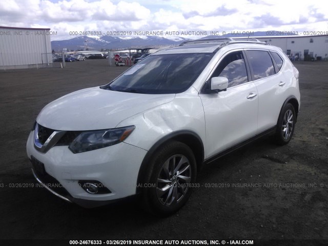 5N1AT2MV4FC900920 - 2015 NISSAN ROGUE S/SL/SV WHITE photo 2