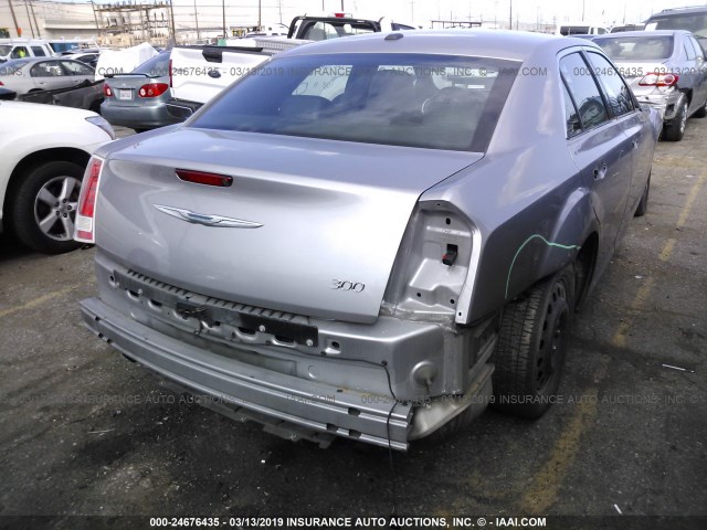 2C3CCAAG5DH574864 - 2013 CHRYSLER 300 SILVER photo 4