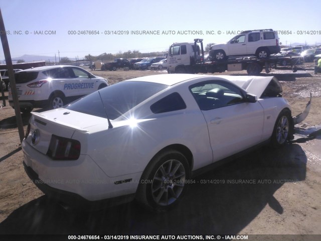 1ZVBP8CH4A5112709 - 2010 FORD MUSTANG GT WHITE photo 4