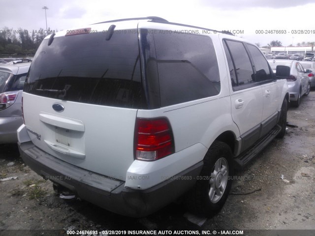 1FMRU15W34LB72540 - 2004 FORD EXPEDITION XLT WHITE photo 4