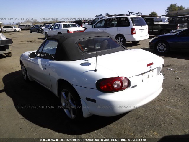 JM1NB353730303799 - 2003 MAZDA MX-5 MIATA LS WHITE photo 3