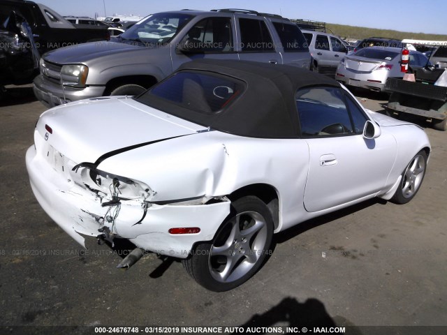 JM1NB353730303799 - 2003 MAZDA MX-5 MIATA LS WHITE photo 4