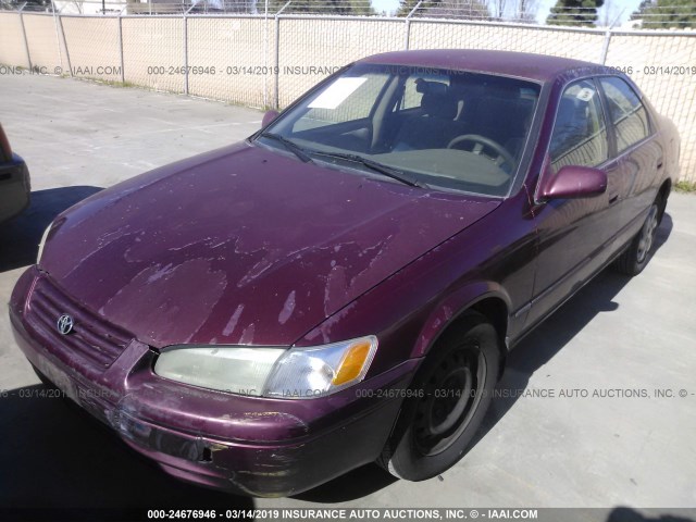 JT2BF22K1W0128136 - 1998 TOYOTA CAMRY CE/LE/XLE BURGUNDY photo 2