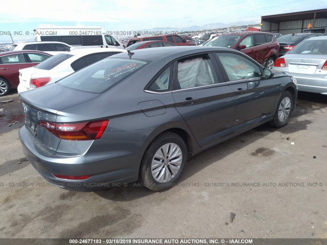 3VWC57BU5KM074700 - 2019 VOLKSWAGEN JETTA S/SE/R-LINE GRAY photo 4