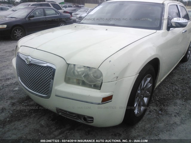 2C3LA43R17H700938 - 2007 CHRYSLER 300 CREAM photo 6