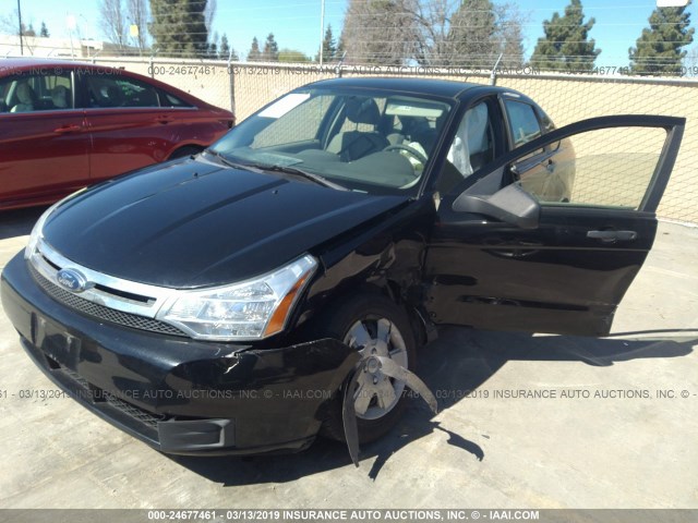 1FAHP34N58W238060 - 2008 FORD FOCUS S/SE BLACK photo 2