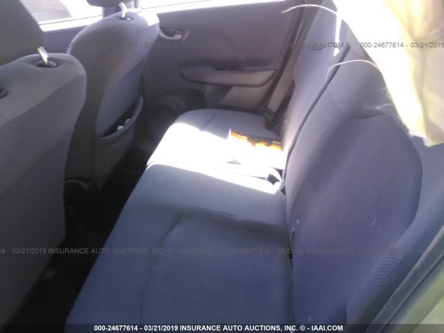 JHMGE882X9S000981 - 2009 HONDA FIT GRAY photo 8