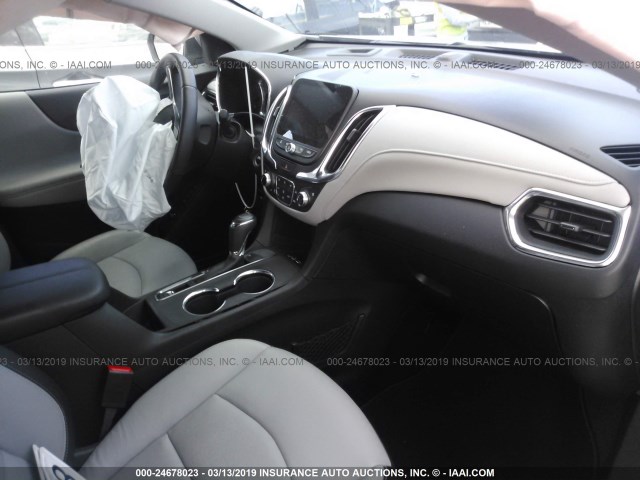 2GNAXMEV1J6100488 - 2018 CHEVROLET EQUINOX PREMIER SILVER photo 5