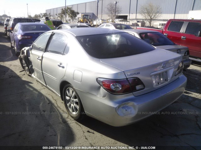 JTHBF30G320049328 - 2002 LEXUS ES 300 SILVER photo 3