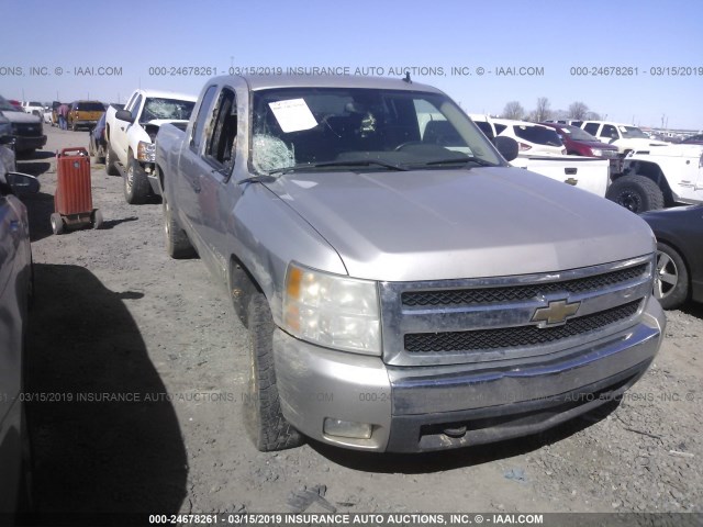 2GCEC19J571620369 - 2007 CHEVROLET SILVERADO C1500 BLACK photo 1