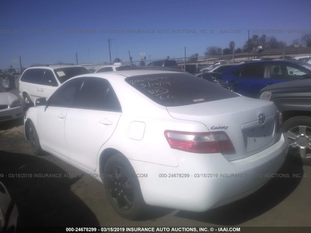 4T1BE46K39U907434 - 2009 TOYOTA CAMRY SE/LE/XLE WHITE photo 3