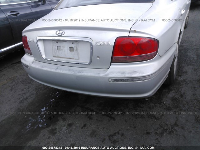 KMHWF25S44A091851 - 2004 HYUNDAI SONATA GL SILVER photo 6