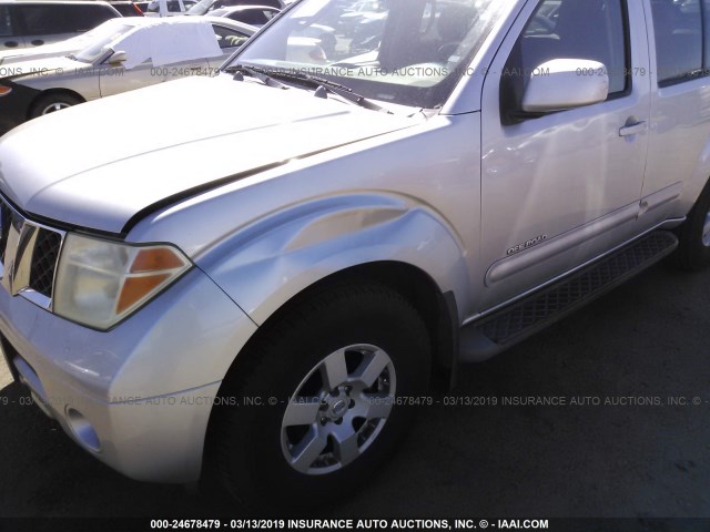 5N1AR18U75C751671 - 2005 NISSAN PATHFINDER LE/SE/XE SILVER photo 6