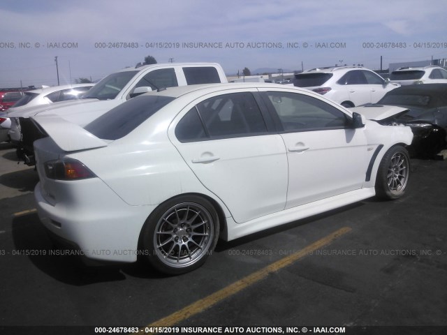 JA32W8FV5EU013592 - 2014 MITSUBISHI LANCER EVOLUTION GSR WHITE photo 4