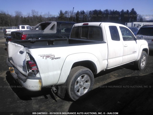5TEUU42N28Z476476 - 2008 TOYOTA TACOMA ACCESS CAB თეთრი ფოტო 4