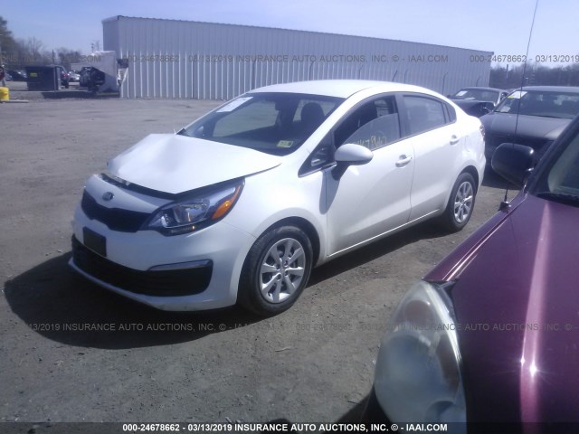 KNADM4A3XG6685215 - 2016 KIA RIO LX WHITE photo 2