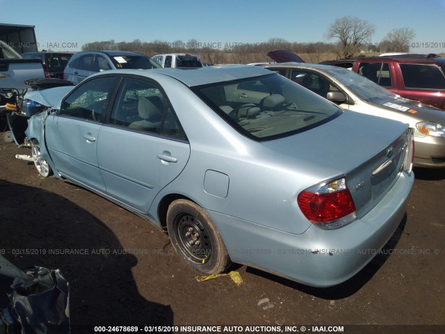 4T1BF32K65U592264 - 2005 TOYOTA CAMRY LE/XLE/SE BLUE photo 3