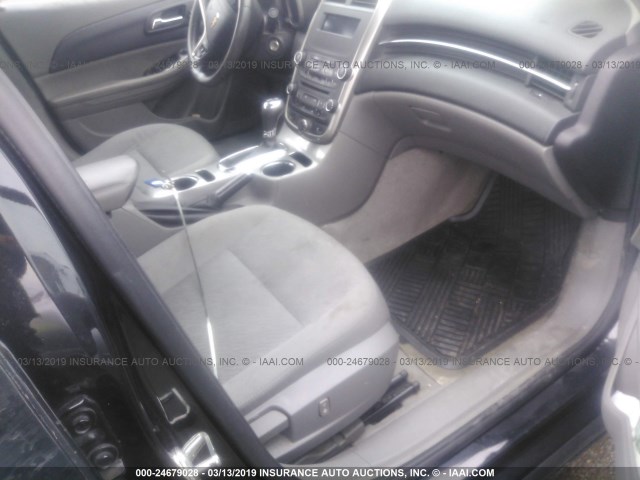 1G11B5SL4FF179029 - 2015 CHEVROLET MALIBU LS BLACK photo 5