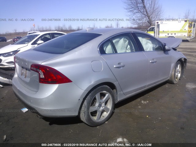 YV1622FS6C2055399 - 2012 VOLVO S60 T5 SILVER photo 4