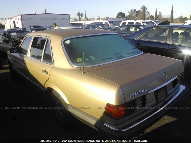 WDBCA33A2CB020158 - 1982 MERCEDES-BENZ 380 SEL BROWN photo 3