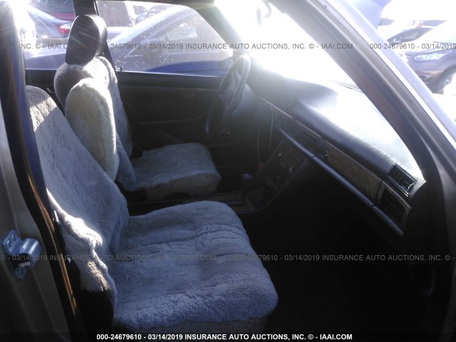 WDBCA33A2CB020158 - 1982 MERCEDES-BENZ 380 SEL BROWN photo 5