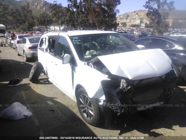 2C4RDGCG8HR731774 - 2017 DODGE GRAND CARAVAN SXT WHITE photo 6