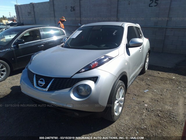 JN8AF5MV5DT216005 - 2013 NISSAN JUKE S/SV/SL SILVER photo 2