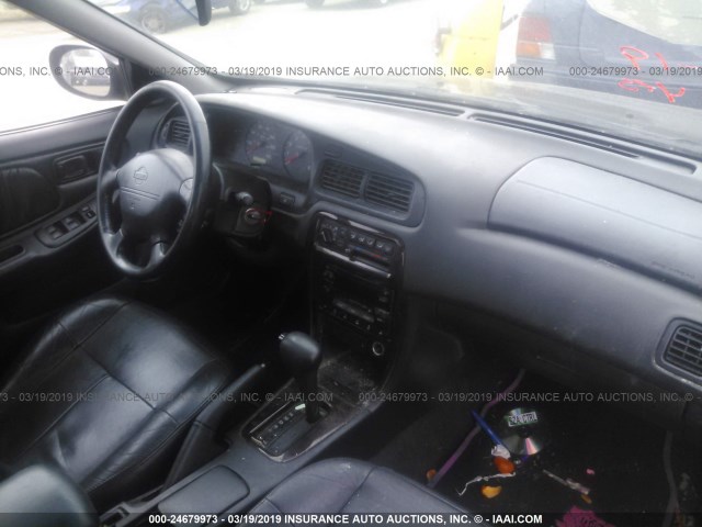 1N4DL01A81C173898 - 2001 NISSAN ALTIMA GXE/GLE/SE BLACK photo 5